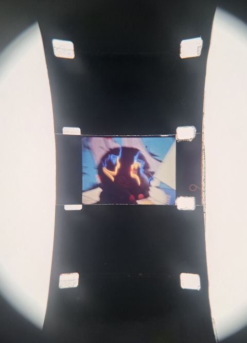 Bild vom Umkehroriginal des Filmes ›2 chinesische Zeichen‹