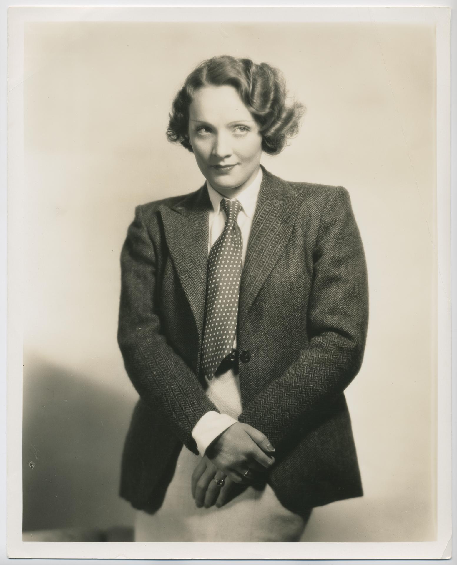 marlene dietrich dress 1930